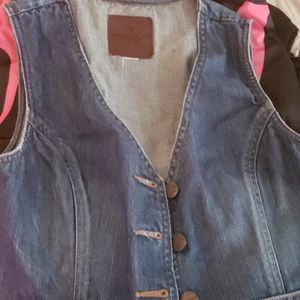 American eagle vest